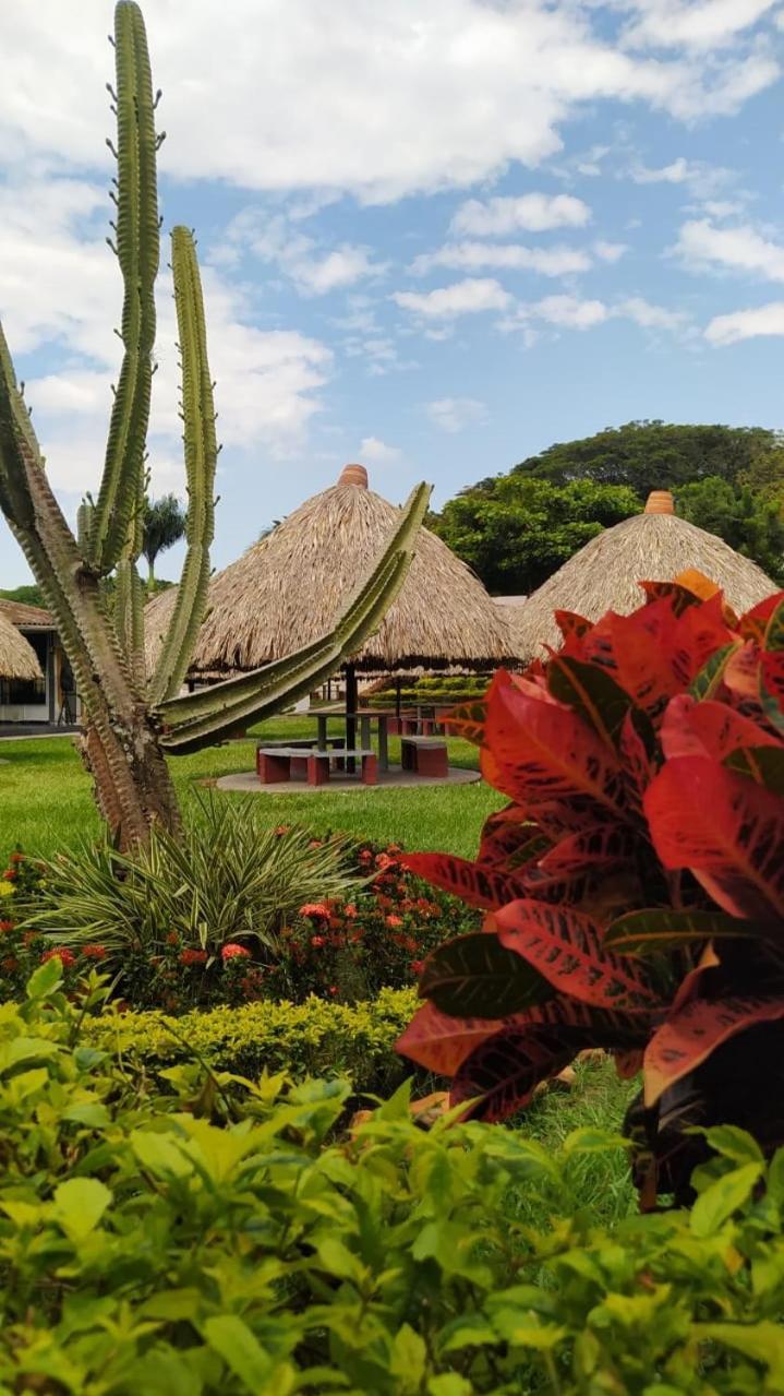 Hotel Las Victorias Palmira Экстерьер фото